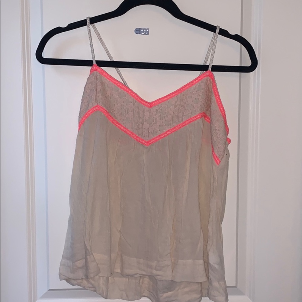 AE flowy tank